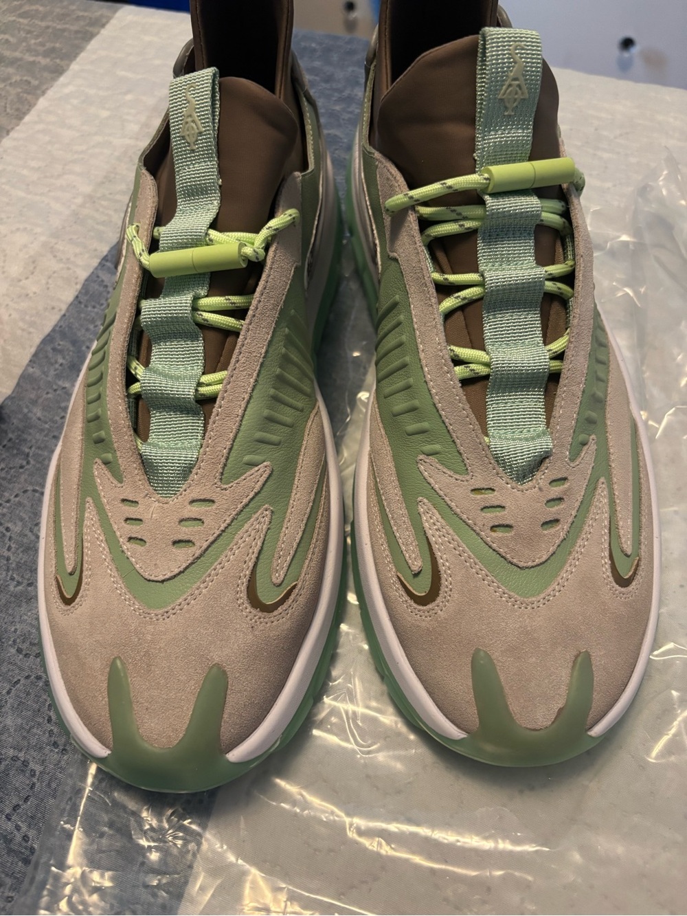Men's Casual Athletic Sneakers - Sage Green & Beige